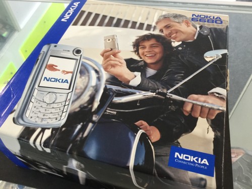 Nokia 6680 telefono cellulare